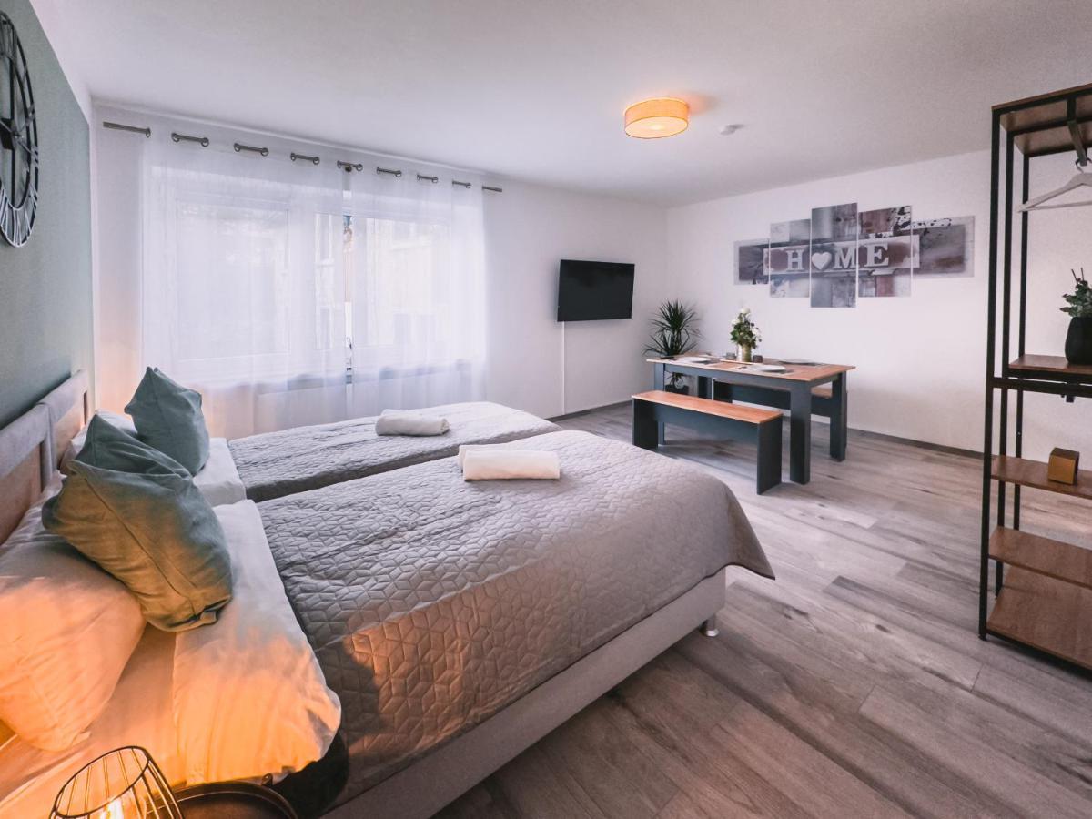 Immostay #6 - Ferienhaus 4 Zimmer Fuer 8 Personen, Wifi & Zentrum BRE Buitenkant foto
