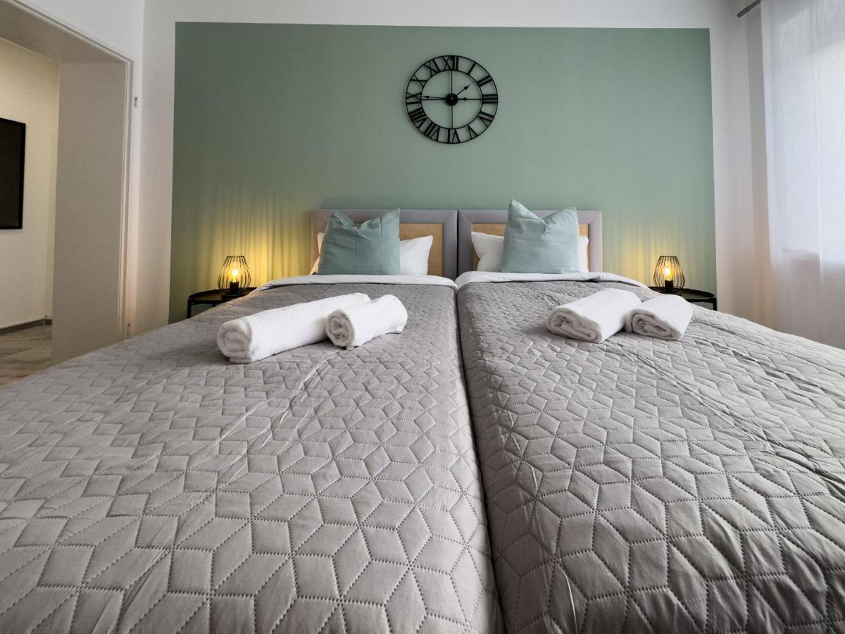Immostay #6 - Ferienhaus 4 Zimmer Fuer 8 Personen, Wifi & Zentrum BRE Buitenkant foto