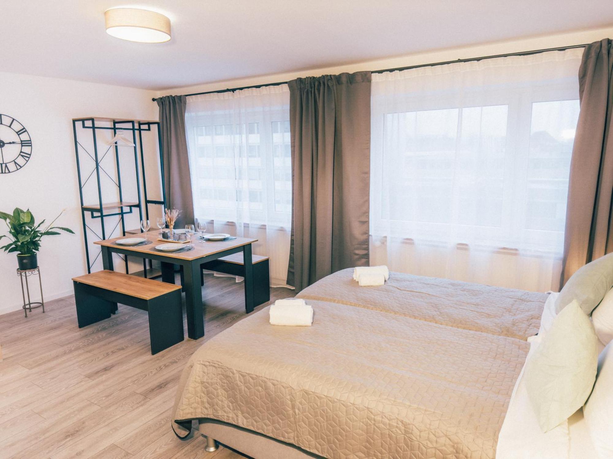 Immostay #6 - Ferienhaus 4 Zimmer Fuer 8 Personen, Wifi & Zentrum BRE Buitenkant foto