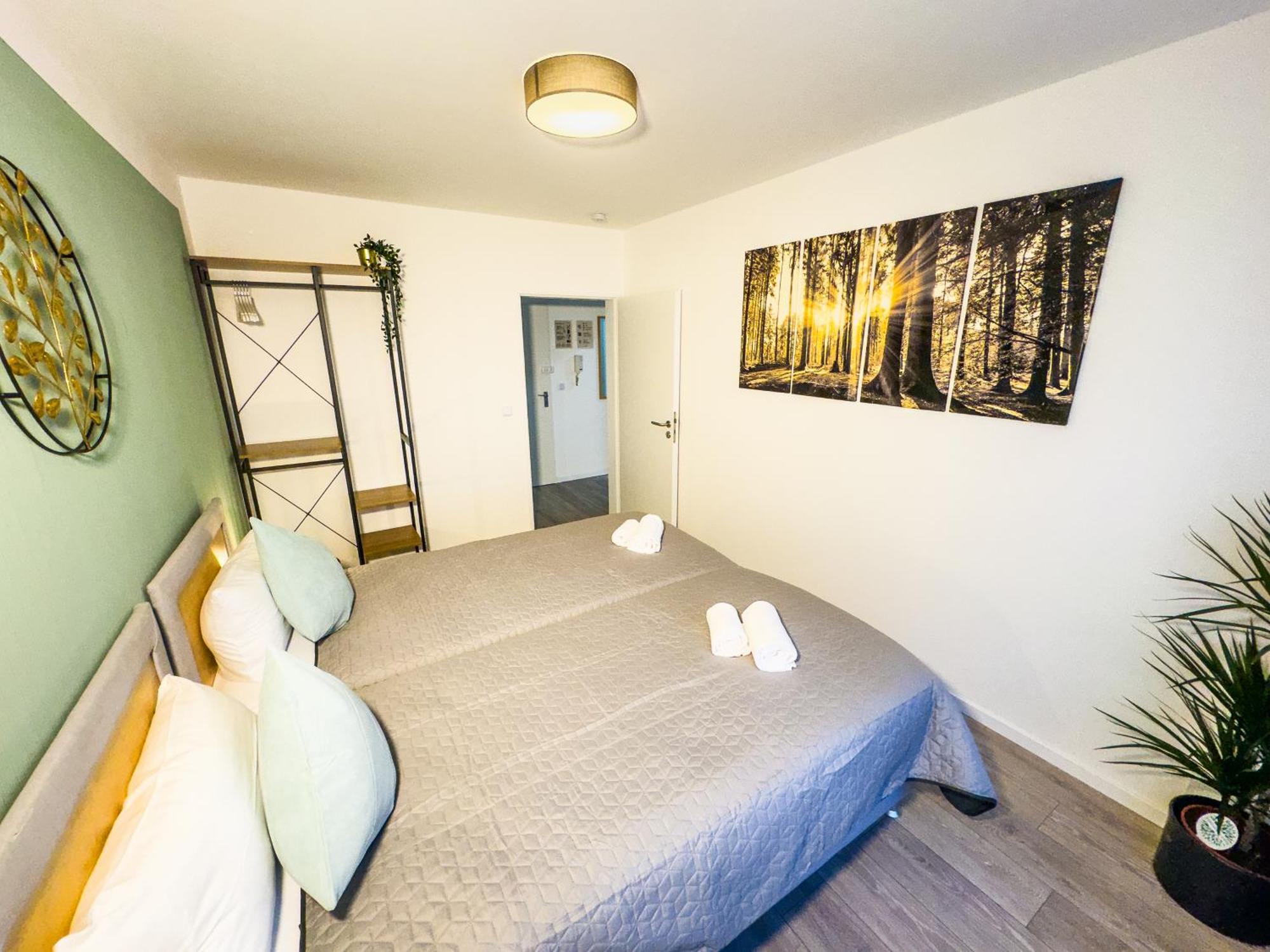 Immostay #6 - Ferienhaus 4 Zimmer Fuer 8 Personen, Wifi & Zentrum BRE Buitenkant foto