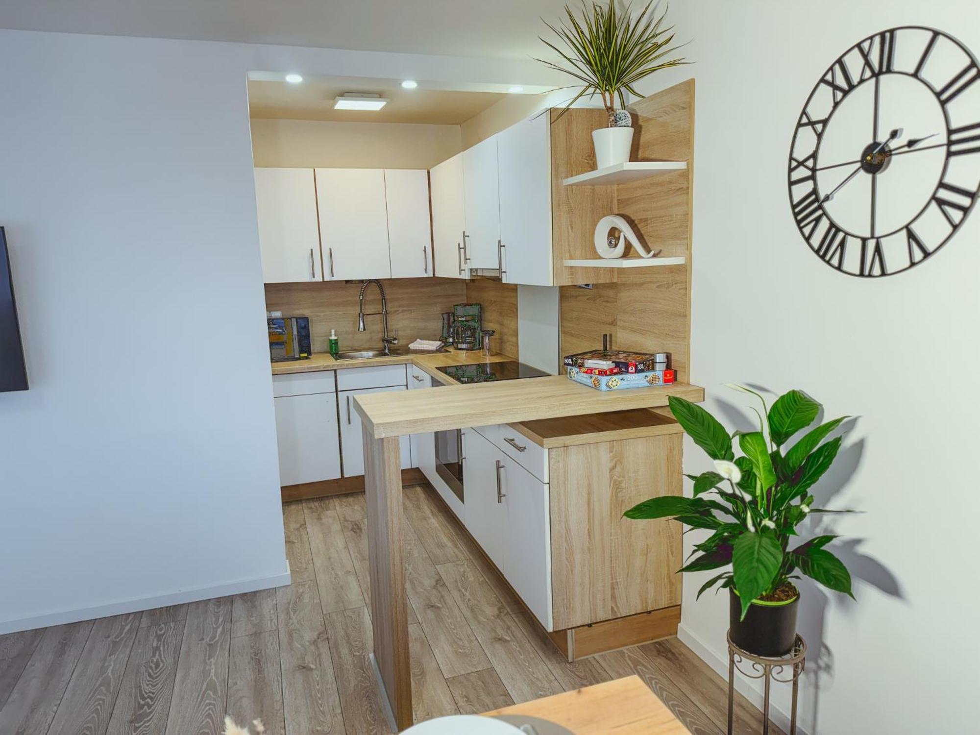 Immostay #6 - Ferienhaus 4 Zimmer Fuer 8 Personen, Wifi & Zentrum BRE Buitenkant foto